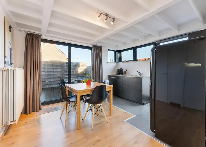 Duplex In Hartje Brugge Met Ruim Zonneterras 2P